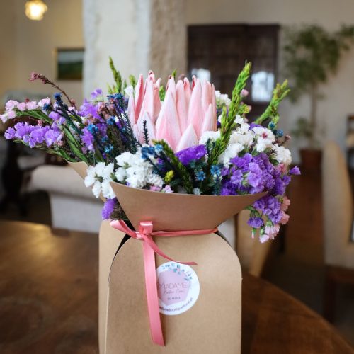 Jarra de flores sempre vivas